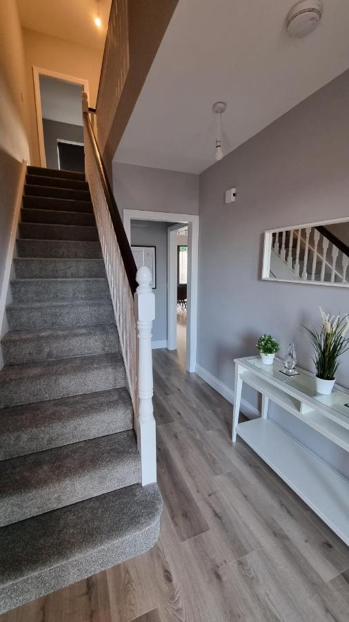 Entire Modern Home With Seaview And Parking Wicklow Zewnętrze zdjęcie
