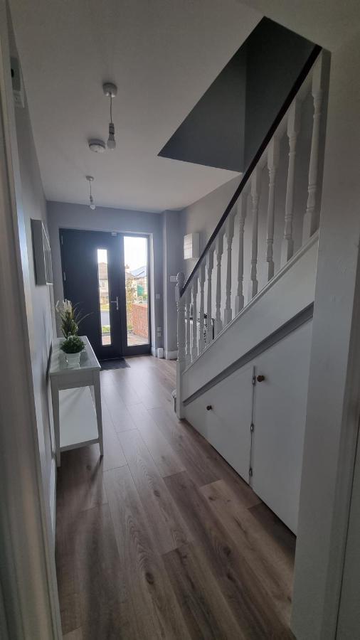 Entire Modern Home With Seaview And Parking Wicklow Zewnętrze zdjęcie