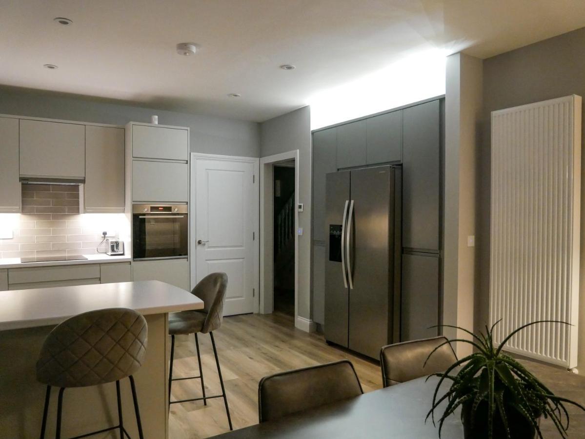 Entire Modern Home With Seaview And Parking Wicklow Zewnętrze zdjęcie